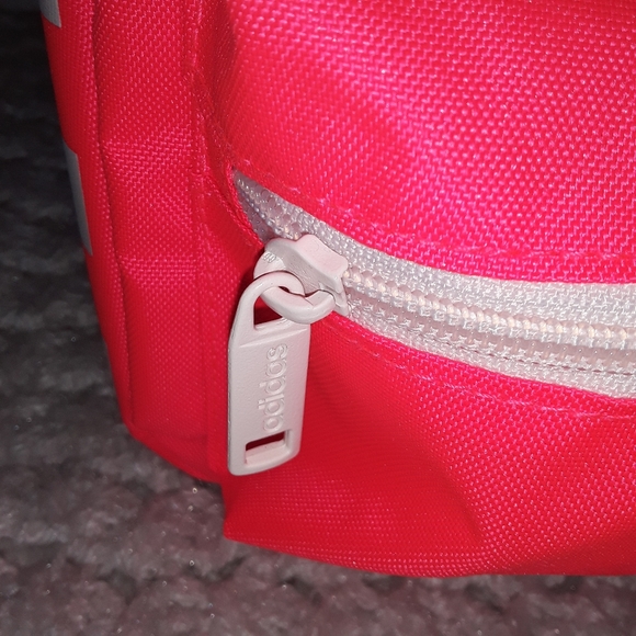 Adidas Original Santiago Insulated Lunch Bag - Picture 9 of 10